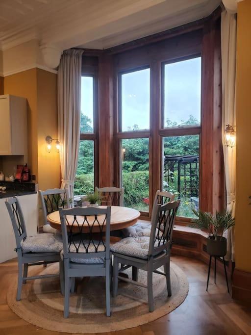 3 Bedroom 3 Bathroom Ground Floor Condo With Veranda Reigate Eksteriør billede